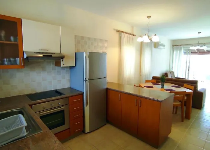 Sea Paradise - Beachfront Escape With Sea View 別荘 *