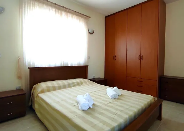 Sea Paradise - Beachfront Escape With Sea View 別荘